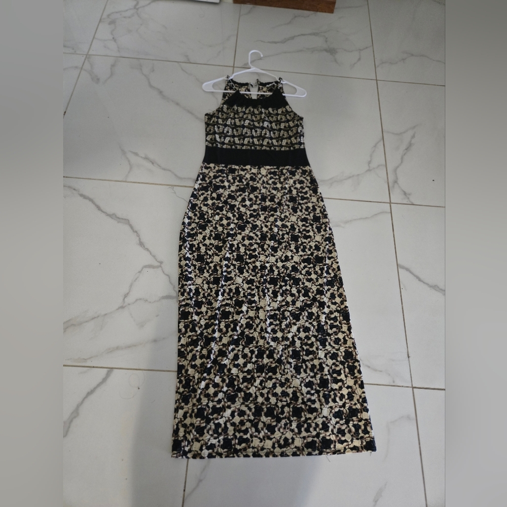 Milano Elegant Black and Cream Maxi Dress